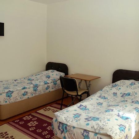 Vatan Yurt Hostel Istanbul Exterior foto