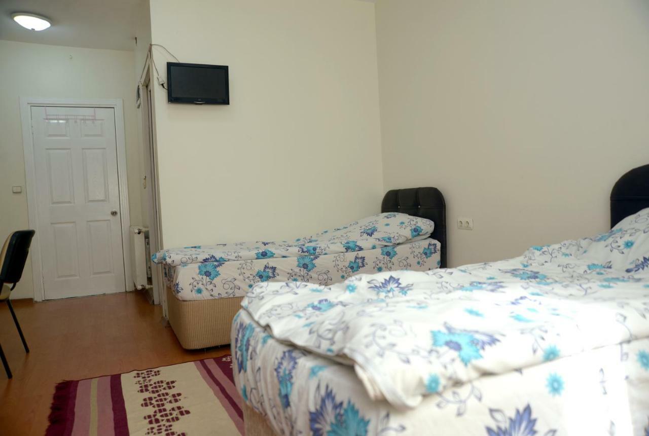 Vatan Yurt Hostel Istanbul Exterior foto